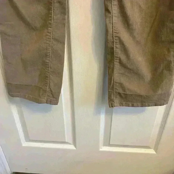 Levi’s 505 Straight Leg Silver Tab Ladies Tan Corduroy Jeans size 4M W27 L32 - Picture 8 of 8
